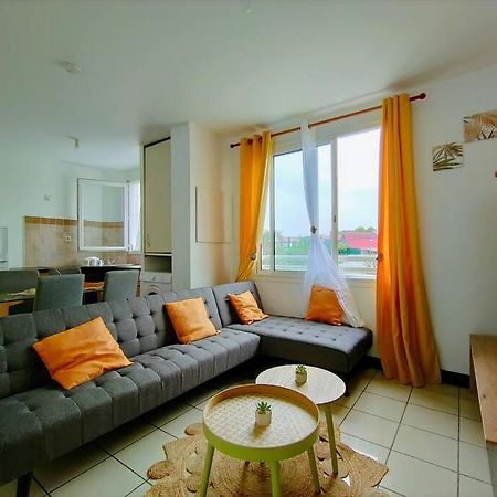 Appartement T2 - Sainte-Marie - 10 Min De L'Aeroport Exterior foto